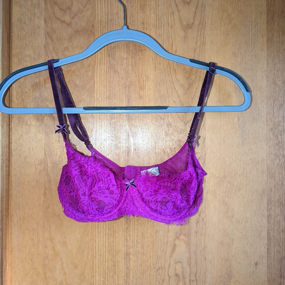 Victoria's Secret unlined Bra